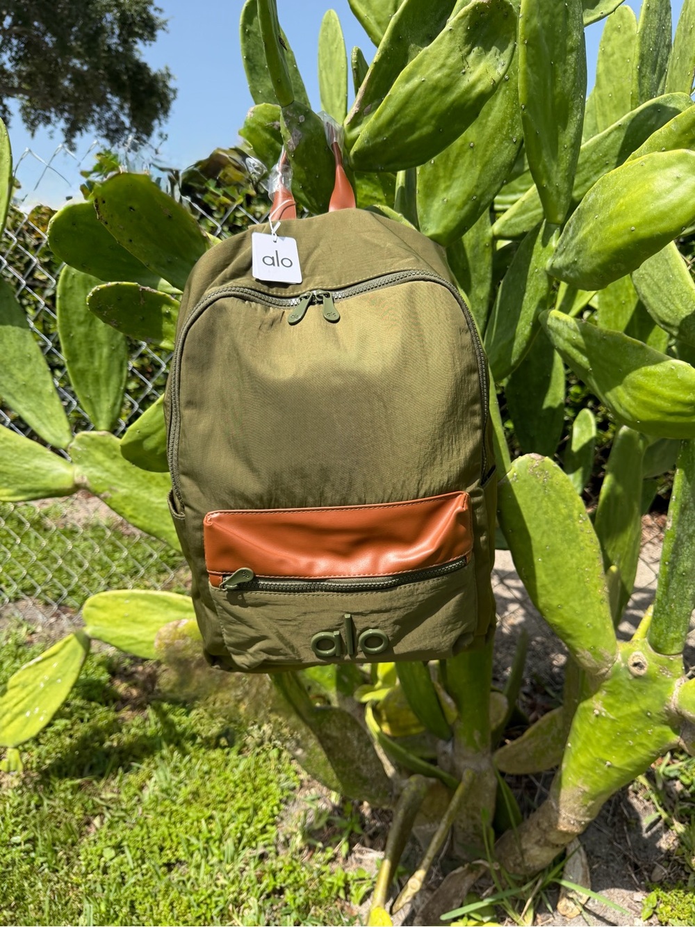 ALO Yoga Olive Green Backpack with Tan Pocket Accent - Picture 6 of 13